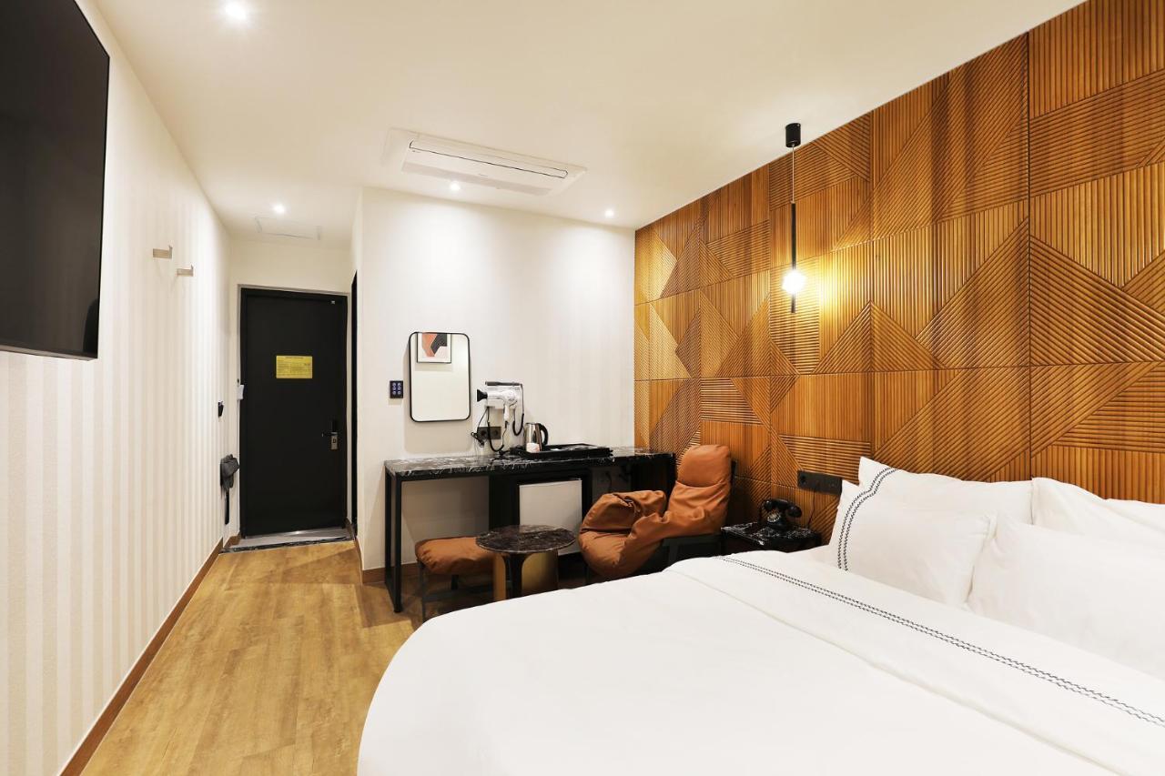 Mari Hotel Chungju Esterno foto