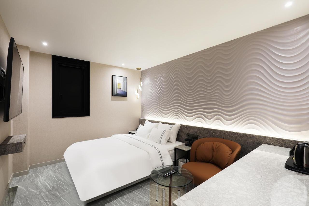 Mari Hotel Chungju Esterno foto