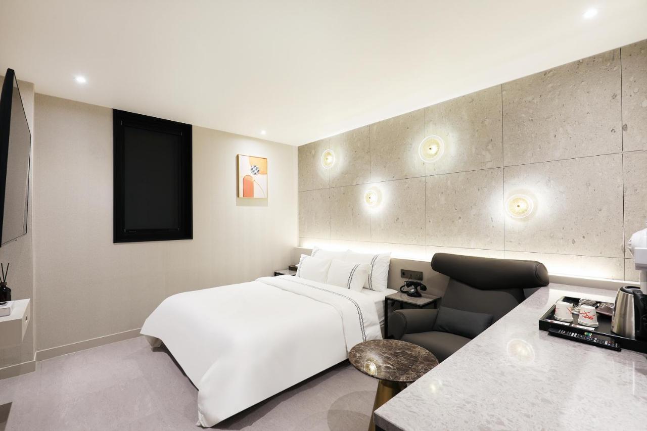 Mari Hotel Chungju Esterno foto