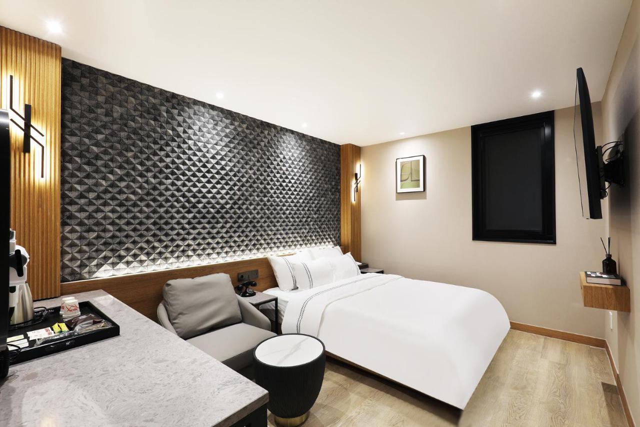 Mari Hotel Chungju Esterno foto