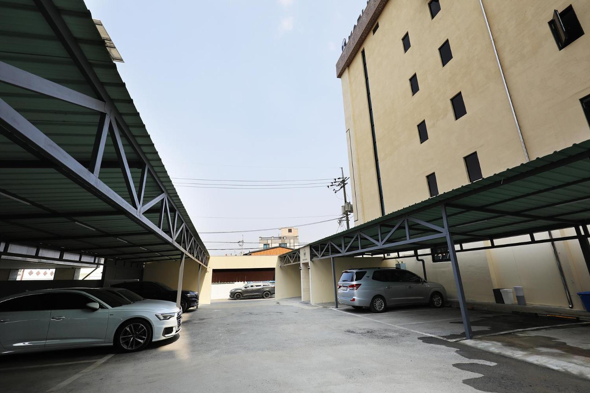 Mari Hotel Chungju Esterno foto